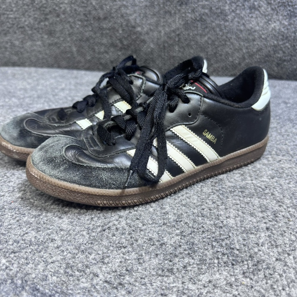 Adidas Sneakers Men 6 Samba Black White 036516 Classic Soccer Gum Sole EUC